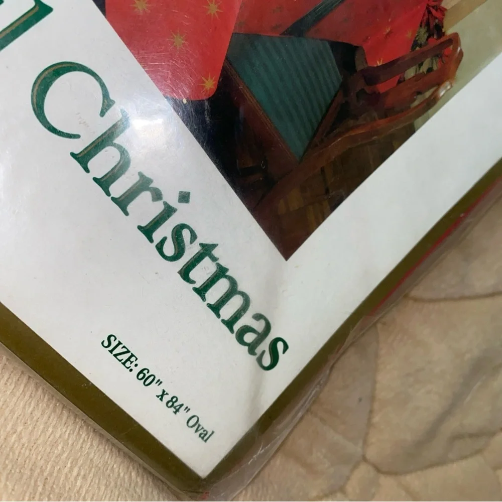 Vintage Bardwil Tablecloth 60”x84” Oval Christmas Bow Gift Print Dead‎ stock NEW